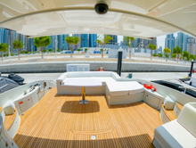 Load image into Gallery viewer, Yacht Sura 68ft